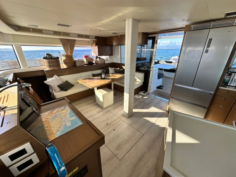 Uthyrning Katamaran  Lagoon med en båtlicens 