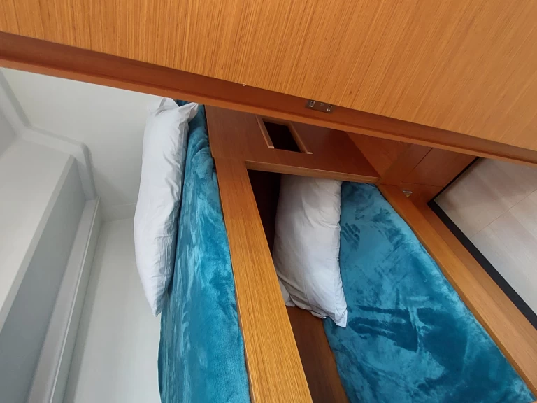 Hyr en Hanse Hanse 460 - 4 cabine - 2 bagni - 8 posti letto Castiglioncello 