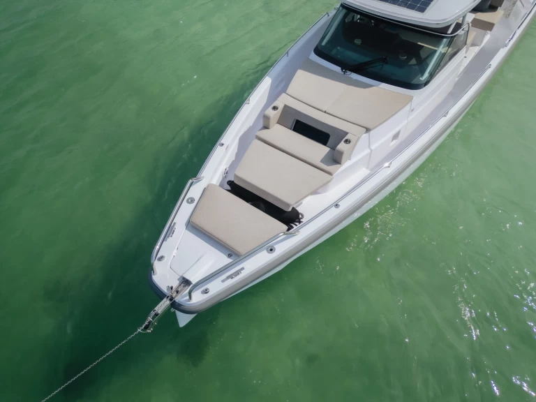 Båtuthyrning Axopar 37 T-Top i Phuket (City) på Samboat 