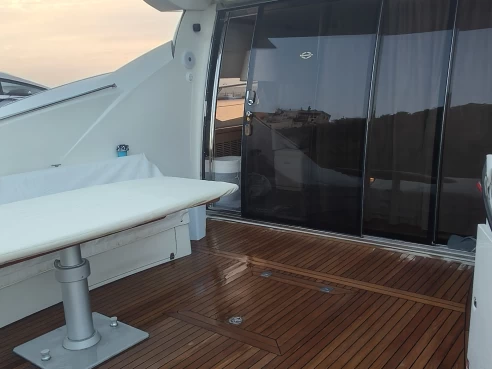 Sunseeker Predator 72 charter bareboat eller skeppad i Balestrate