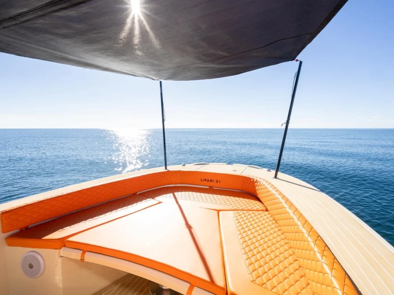 Hyra Motorbåt  med eller utan skeppare LILIBAEUM YACHT Taormina 