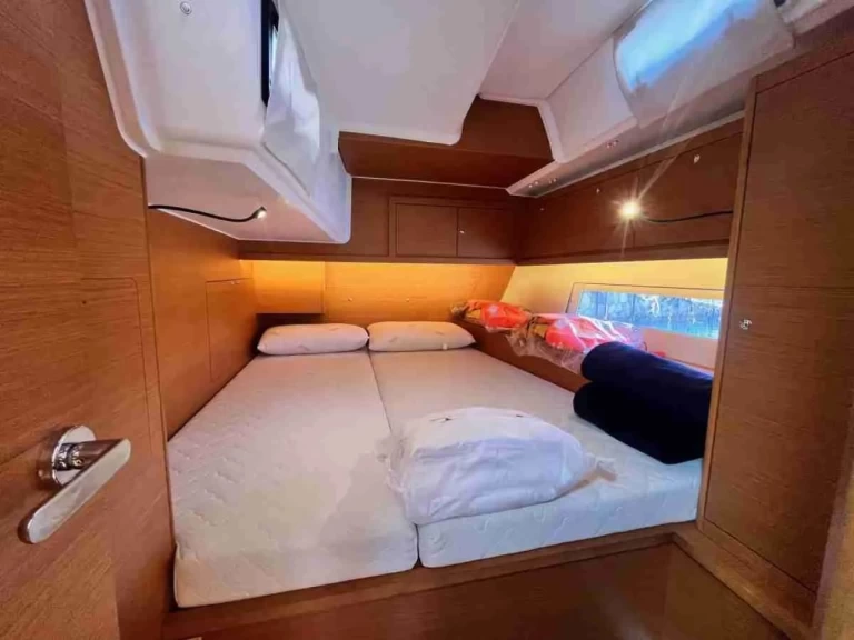 Uthyrning Segelbåt  Dufour med en båtlicens 