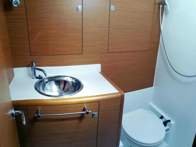 Hyr en Jeanneau Sun Odyssey 449 Agropoli 