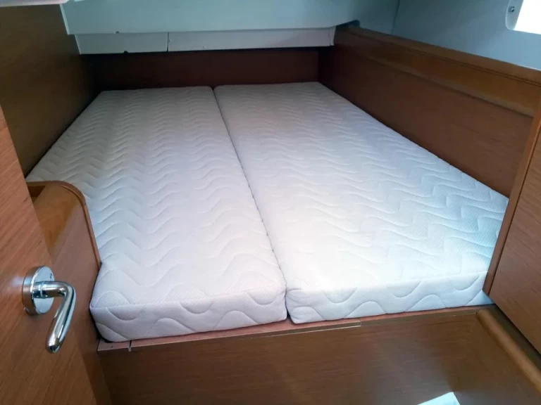 Båtuthyrning Jeanneau Sun Odyssey 449 i Agropoli på Samboat 