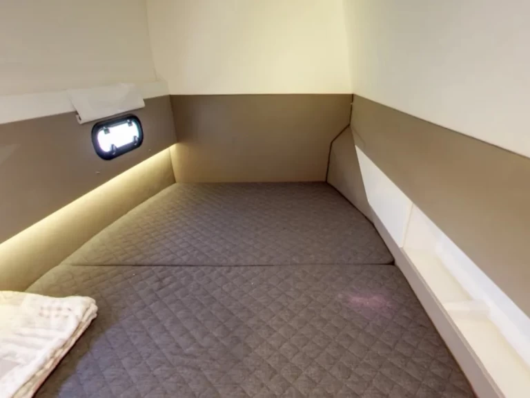 Yacht charter Agropoli billig Bali 4.1