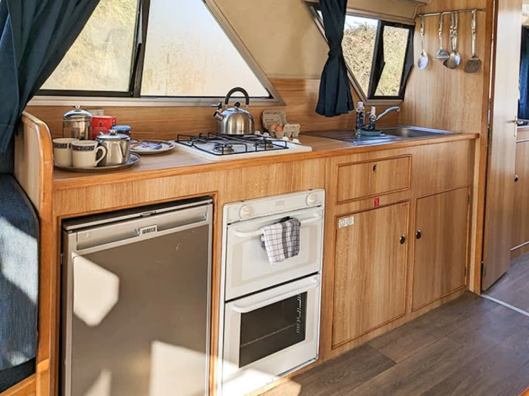  Cirrus B charter bareboat eller skeppad i Le Mas-d'Agenais