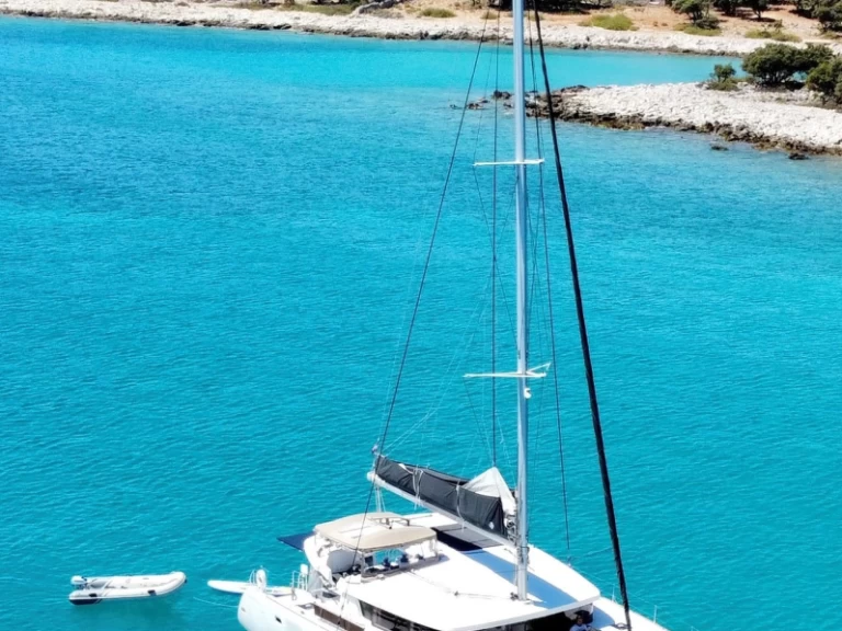 Lagoon Lagoon 450 Sport Top charter bareboat eller skeppad i Punat