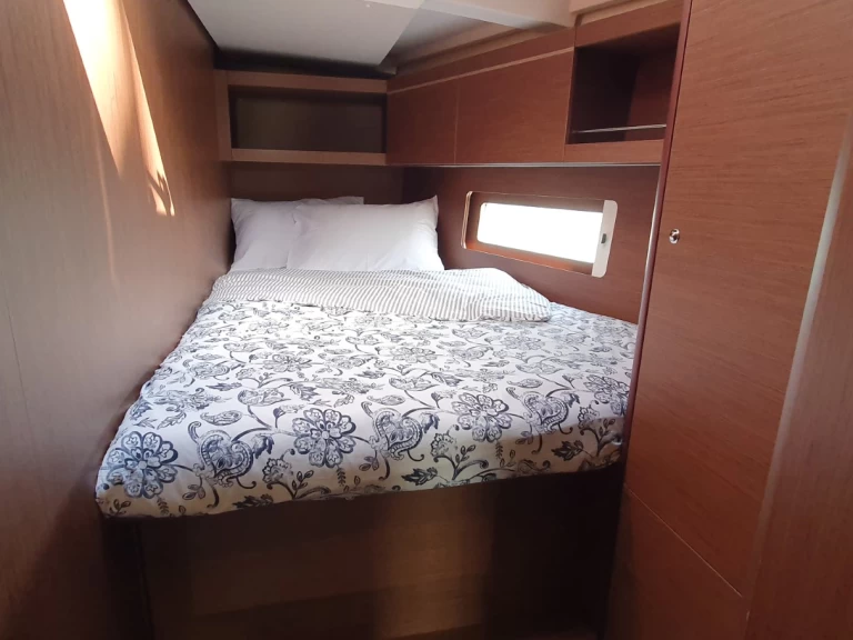 Hyra Segelbåt  med eller utan skeppare Bénéteau Split  