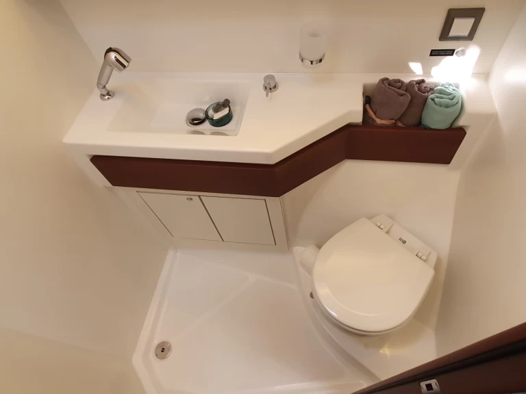 Yacht charter Split  billig Oceanis 46.1