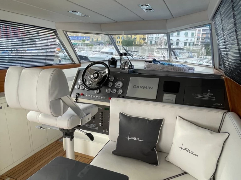 Hyra Motorbåt  med eller utan skeppare Rio Porto di Mergellina 