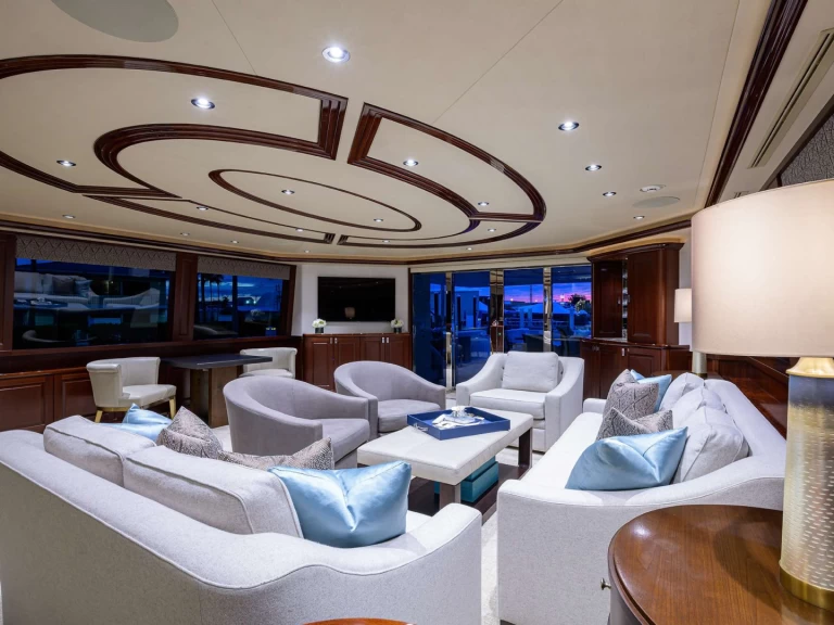 Westport DETERMINATION charter bareboat eller skeppad i Fort Lauderdale