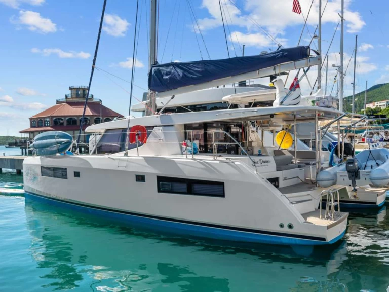 Lyx yacht för uthyrning Grenada till det bästa priset 
