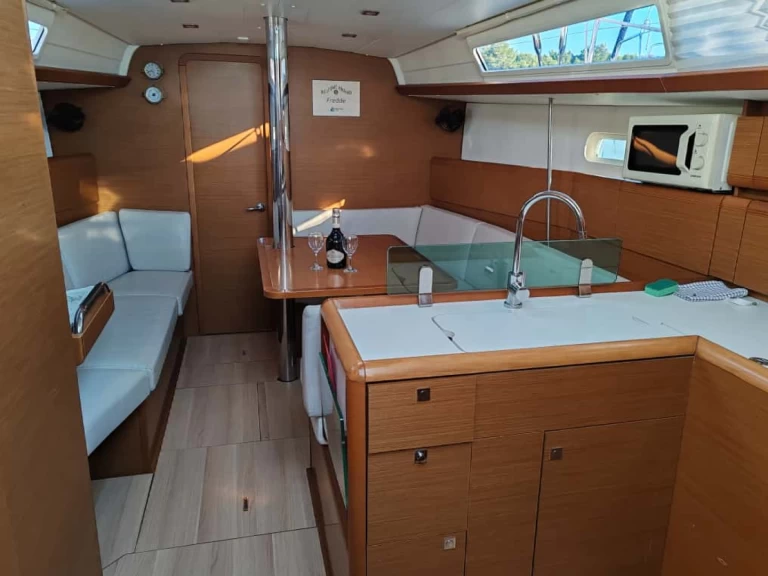 Yacht charter Drage billig Sun Odyssey 389