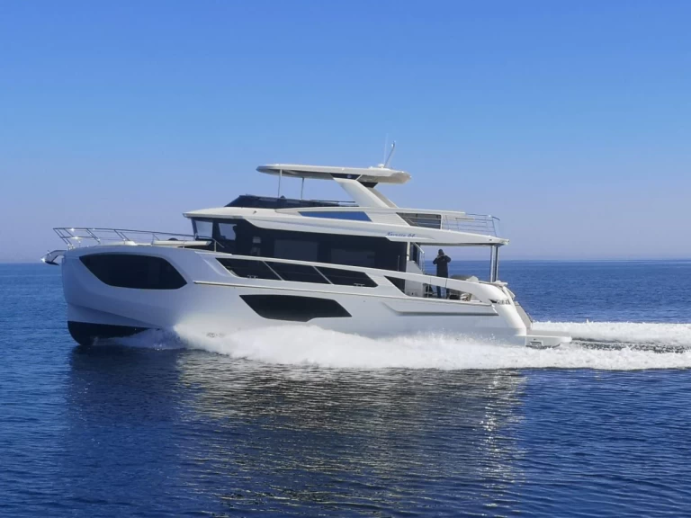 Hyr en Absolute Yachts Navetta 64 Sukošan 