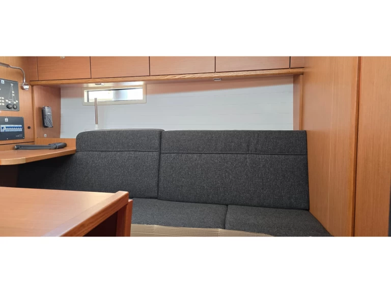 Uthyrning Segelbåt  Bavaria med en båtlicens 