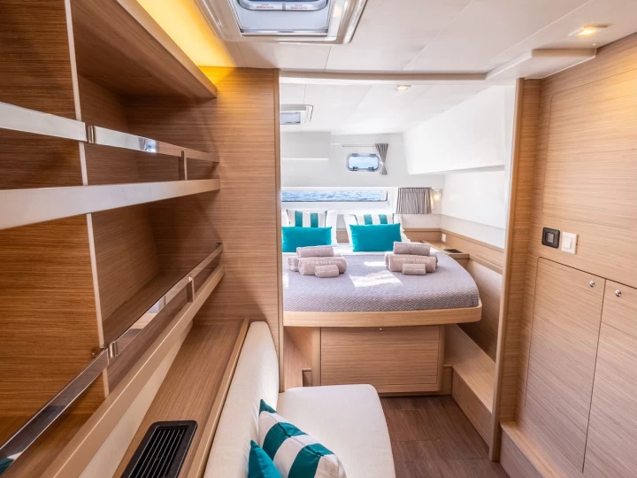 Hyra Katamaran  med eller utan skeppare Lagoon Lefkáda 