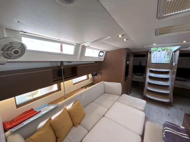 Segelbåt  för uthyrning Split  till det bästa priset 