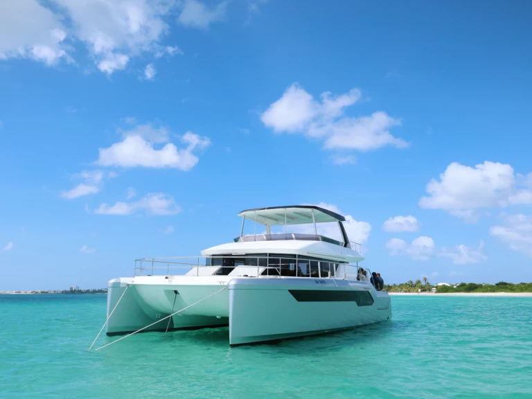 Motorbåt  för uthyrning Marigot till det bästa priset 