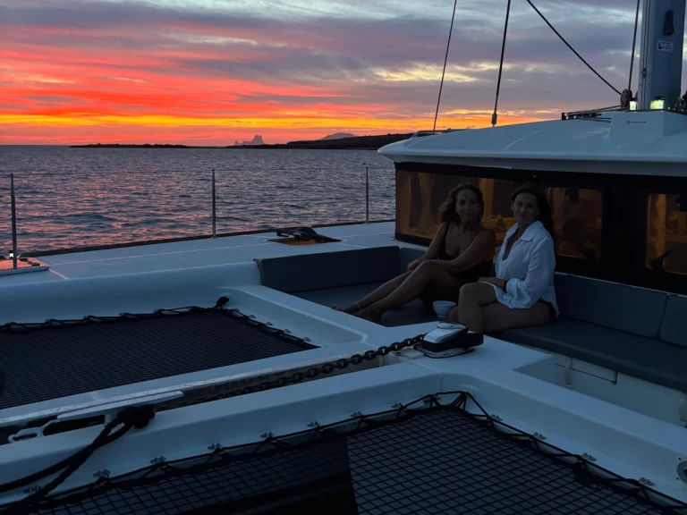 Hyra Katamaran  med eller utan skeppare Lagoon Marina Ibiza 