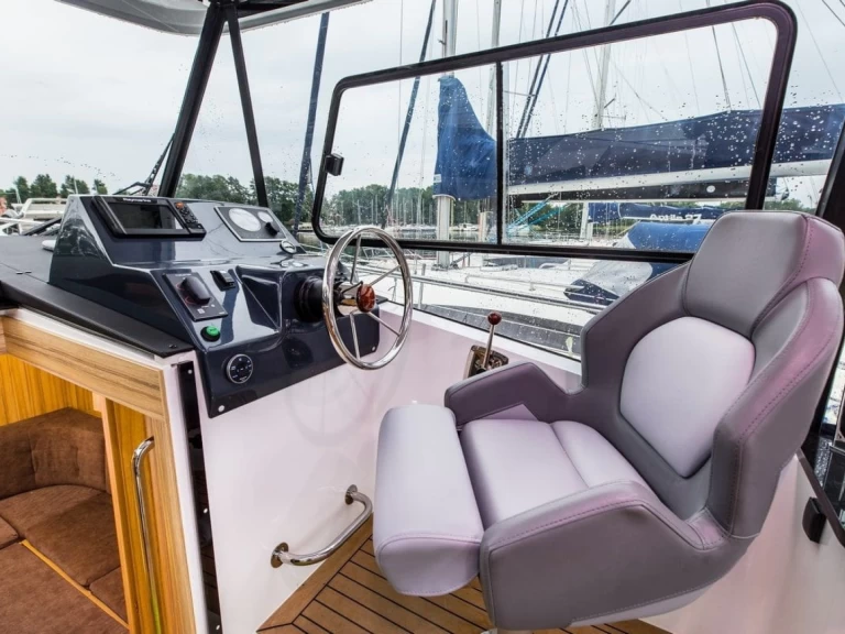 Uthyrning Ogonki - Stillo Stillo 30 av Samboat 