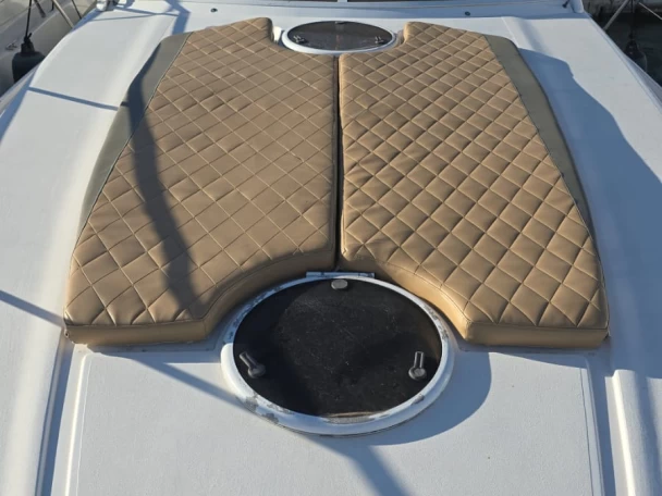 Princess v45 charter bareboat eller skeppad i Marbella 