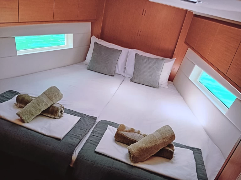 Uthyrning Segelbåt  i Vlycho - Bavaria Bavaria C45 Holiday