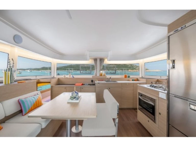 Yacht charter Sukošan billig Lagoon 38 OV