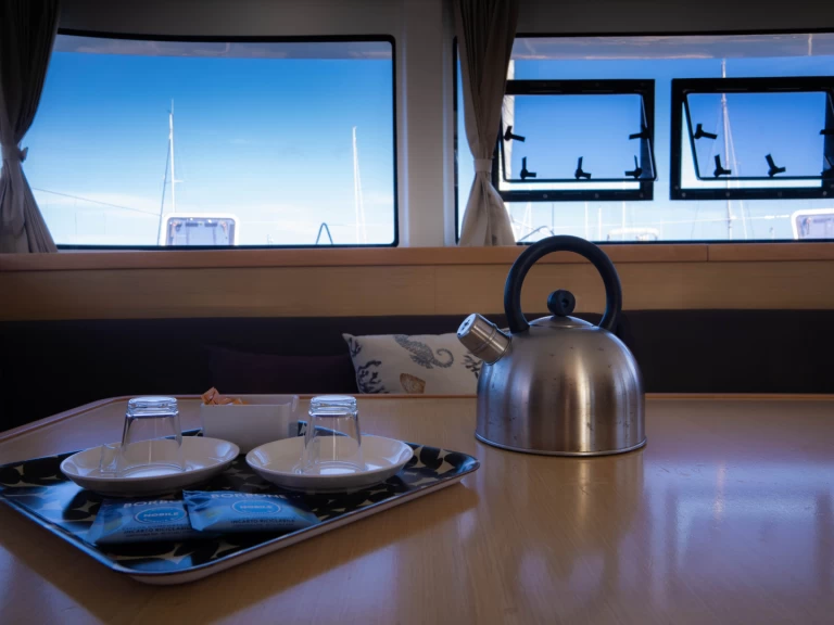 Uthyrning Katamaran  Lagoon med en båtlicens 