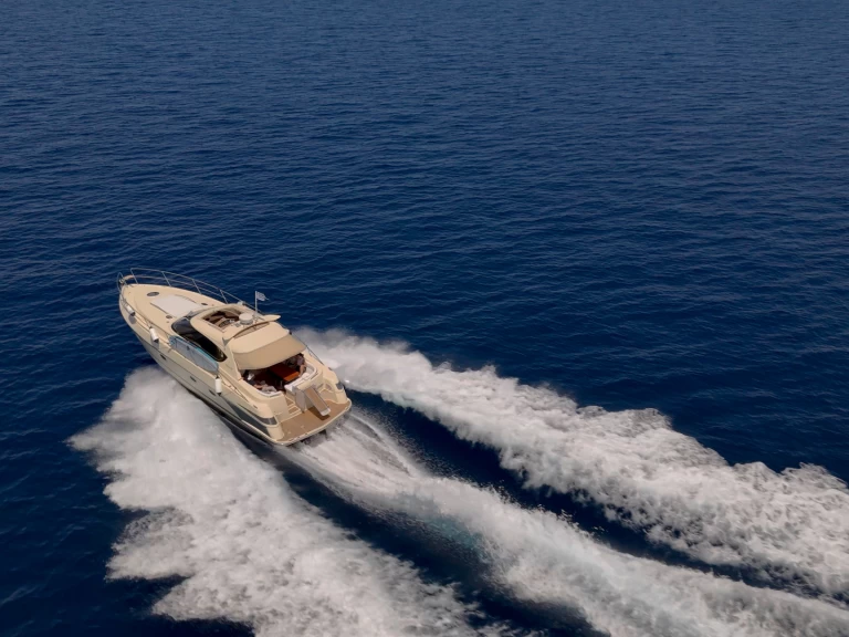 Hyr en Elan Elan Power 42 Palioúri 