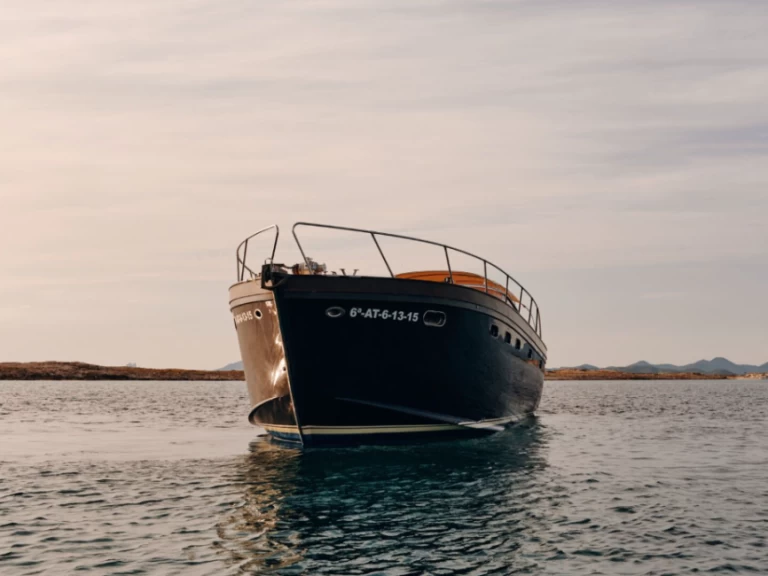 Hyr en Cantieri Navali Patrone Patrone 42 Port des Torrent 