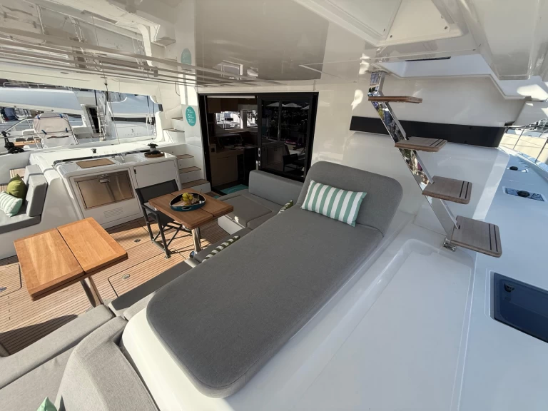Båtuthyrning Lagoon Lagoon 55 i Salerno på Samboat 