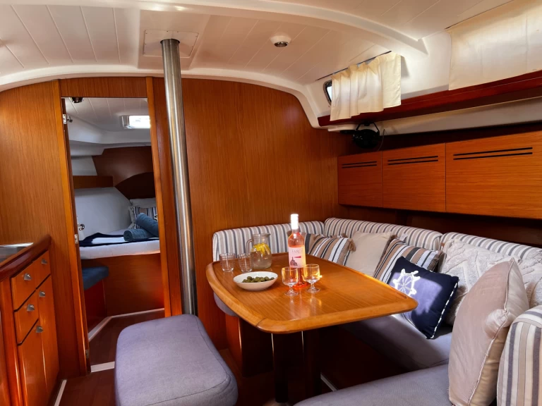 Yacht charter Vlycho billig Beneteau 43