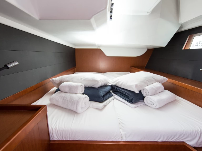 Uthyrning Segelbåt  i Lefkáda - Bénéteau Oceanis 45