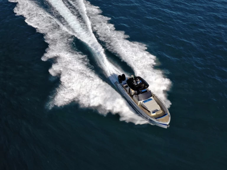 Hyr en italyure 38 sport Capri 