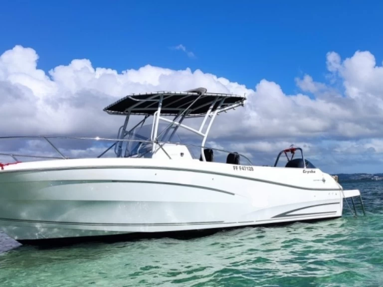 Yacht charter Les Trois-Îlets billig Cap Camarat 7.5 CC Serie 2