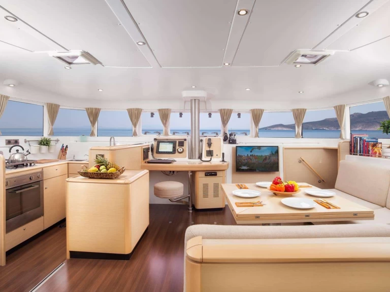 Hyr en Lagoon Lagoon 500 2010 Lavrio 