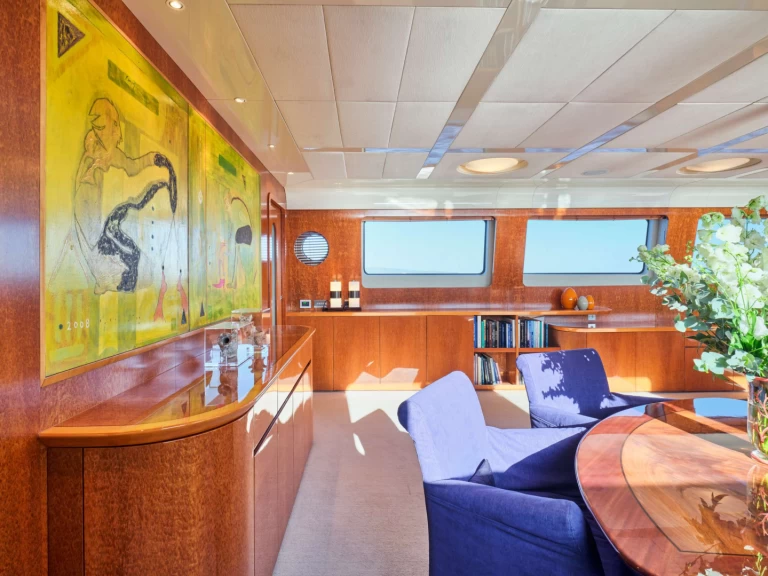 Yacht charter Piraeus billig CONDOR A