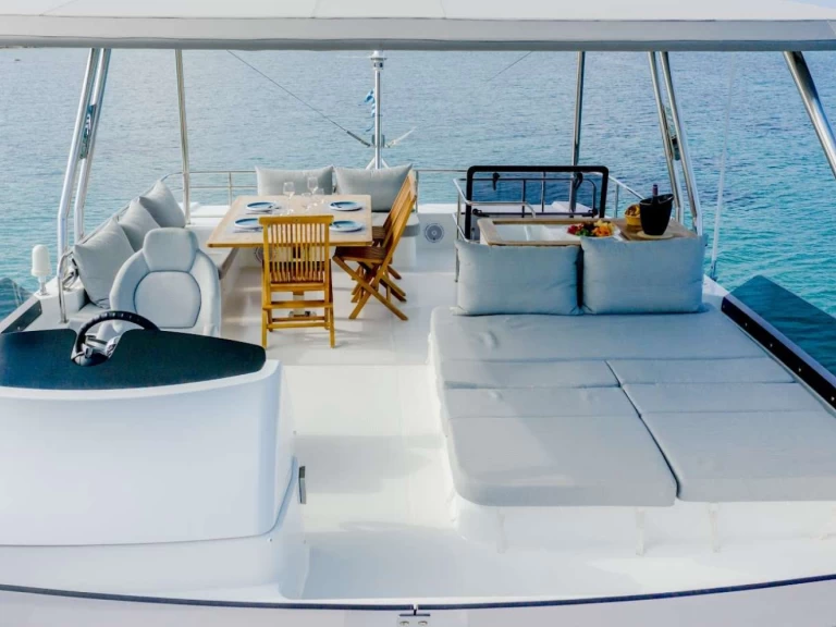 Yacht charter Nea Peramos billig ENDLESS BEAUTY 