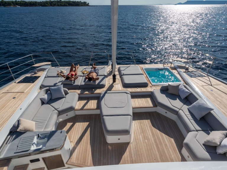 Uthyrning Nea Peramos - Fountaine Pajot SERENISSIMA III av Samboat 