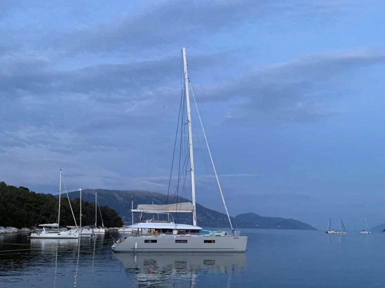 Lagoon GRACE charter bareboat eller skeppad i Preveza