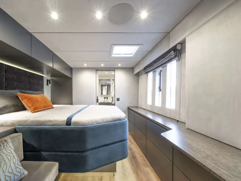 Yacht charter Rogoznica billig Mr Si