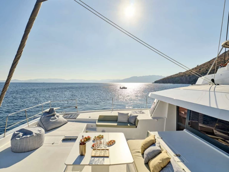 Yacht charter Nea Peramos billig SAHANA