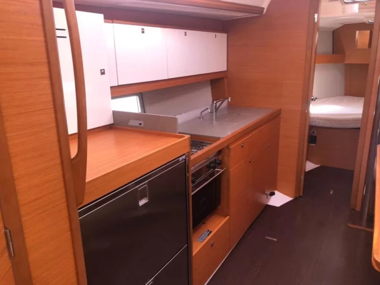 Yacht charter Cagliari billig Dufour 390