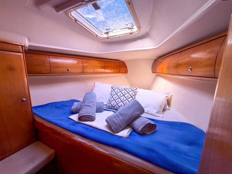 Uthyrning Segelbåt  i Vlycho - Bavaria Cruiser 32