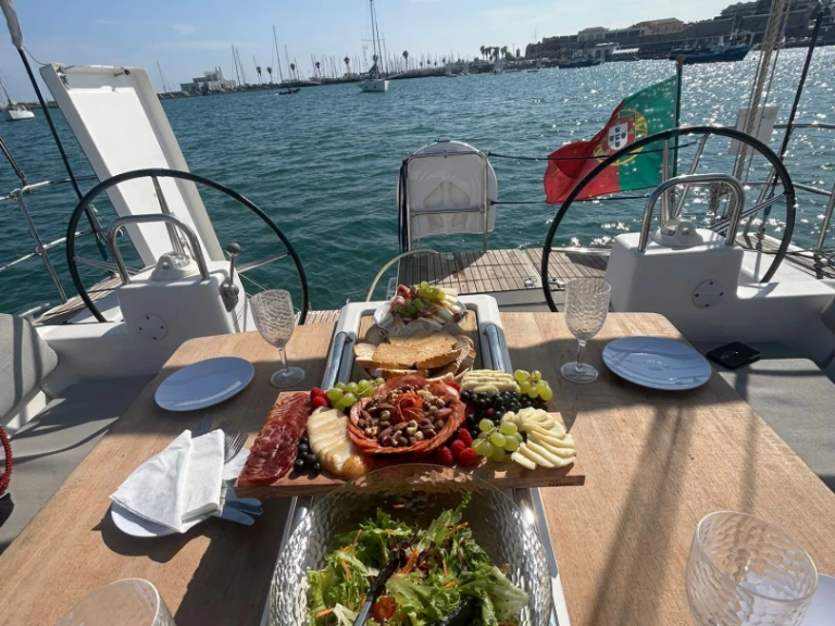 Båtuthyrning Dufour Dufour 460 Grand Large i Cascais på Samboat 