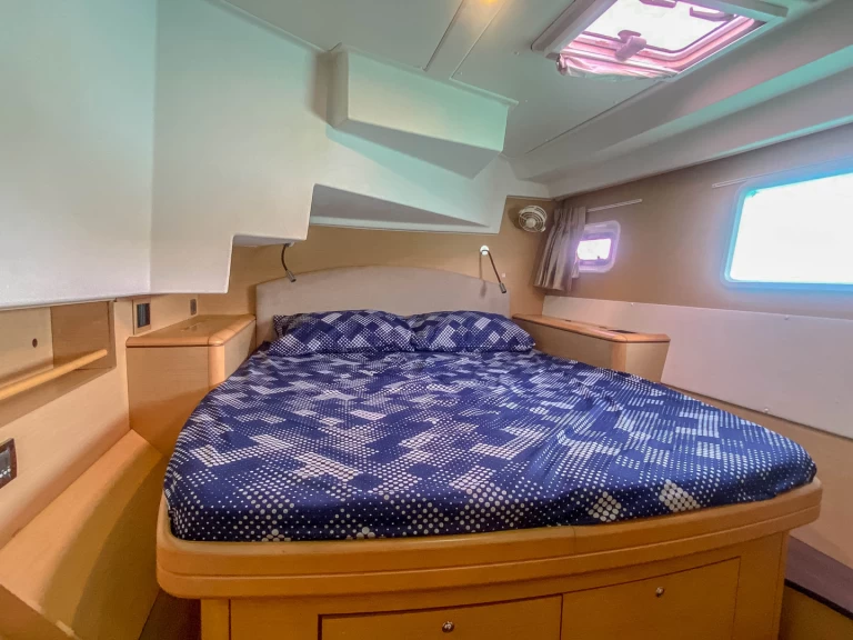 Lagoon Lagoon 500 charter bareboat eller skeppad i Phuket (City)