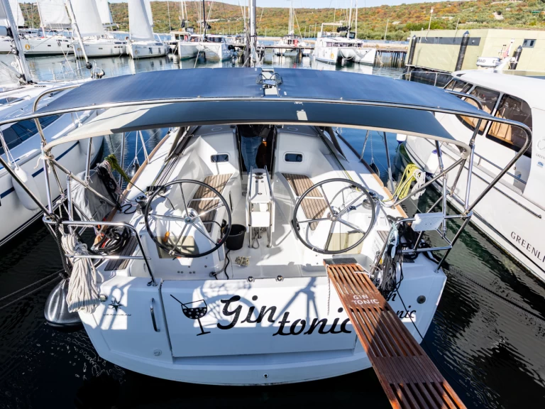Yacht charter Punat billig Sun Odyssey 349