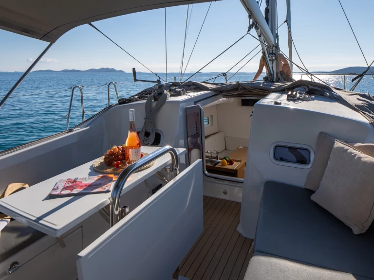 Uthyrning Segelbåt  i Biograd Na Moru - Jeanneau Sun Odyssey 380