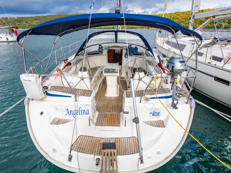 Bavaria Bavaria 50 Cruiser charter bareboat eller skeppad i Punat