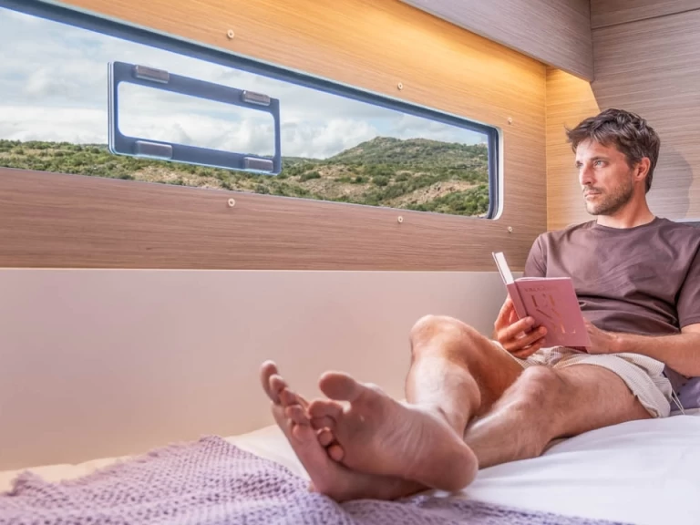 Lagoon Lagoon 38 charter bareboat eller skeppad i Gouvia